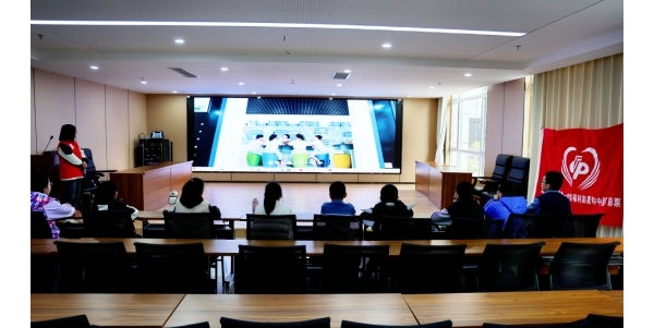 共青团“伙伴计划”示范项目——“赓续红色血脉 思辨青春未来”青少年辩论赛 ... ...