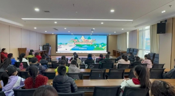 共青团“伙伴计划”示范项目|“她”时代，致敬每一个“她”——三八妇女节DIY活动 ... ...