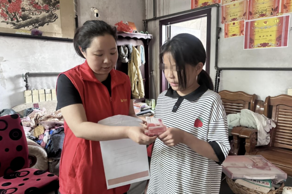 温情五月，爱暖童心——东平信息港公益协会开展“爱心港”困境儿童走访活动 ...