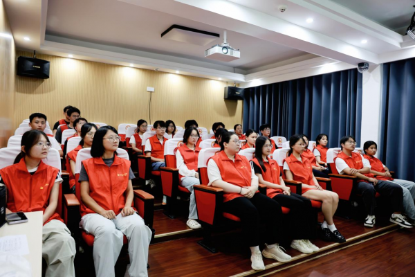 东平信息港公益协会2025年暑期大学生志愿者训练营开营仪式圆满举行! ...