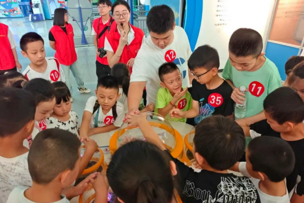 沙漠生物、5G 变迁… 东平小学士走进泰安市科技馆 “解锁” 科学密码 ...