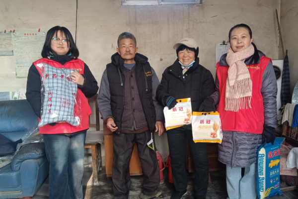 东平信息港公益协会开展“慈心护老・孝润齐鲁”元旦关爱孤困老人走访活动 ...