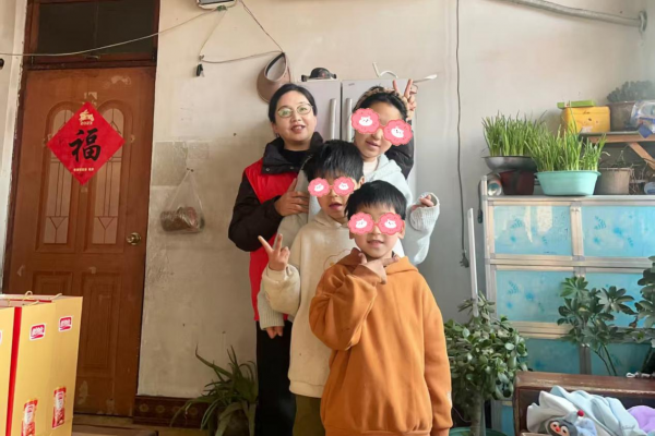 “港湾妈妈”志愿行动暖心见证——两年守护换来三姐弟绽放笑容 ...